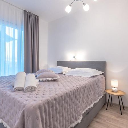 Holiday Home Insulam Mare Trogir Exterior foto